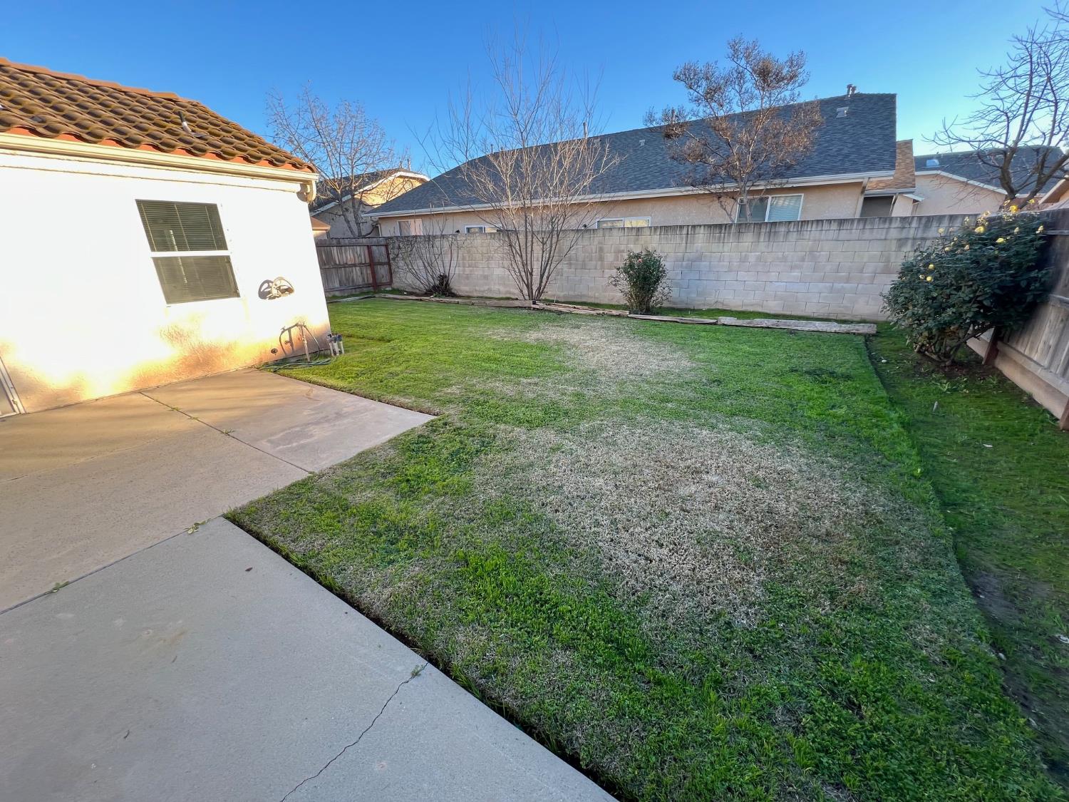 1831 E Chennault Ave, Fresno, CA 93720