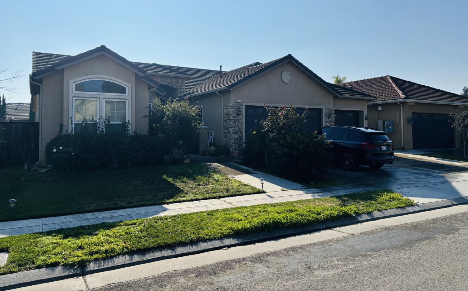 7163 W Oswego Ave, Fresno, CA 93723