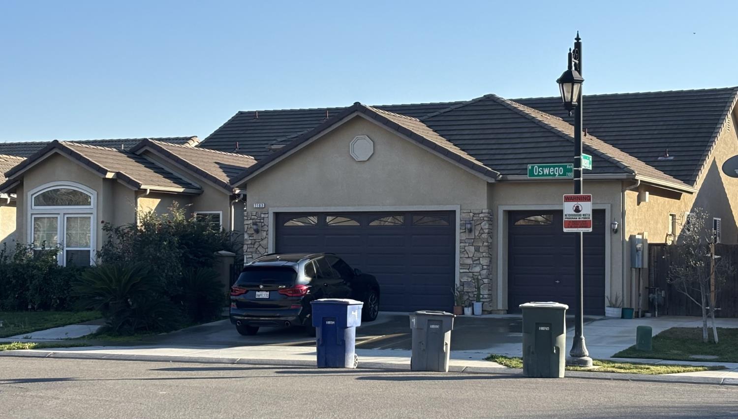 7163 W Oswego Ave, Fresno, CA 93723