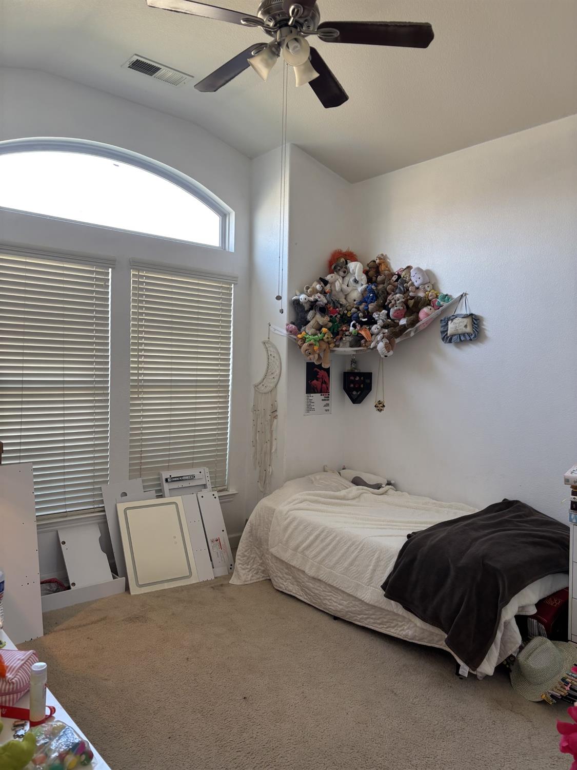 7163 W Oswego Ave, Fresno, CA 93723