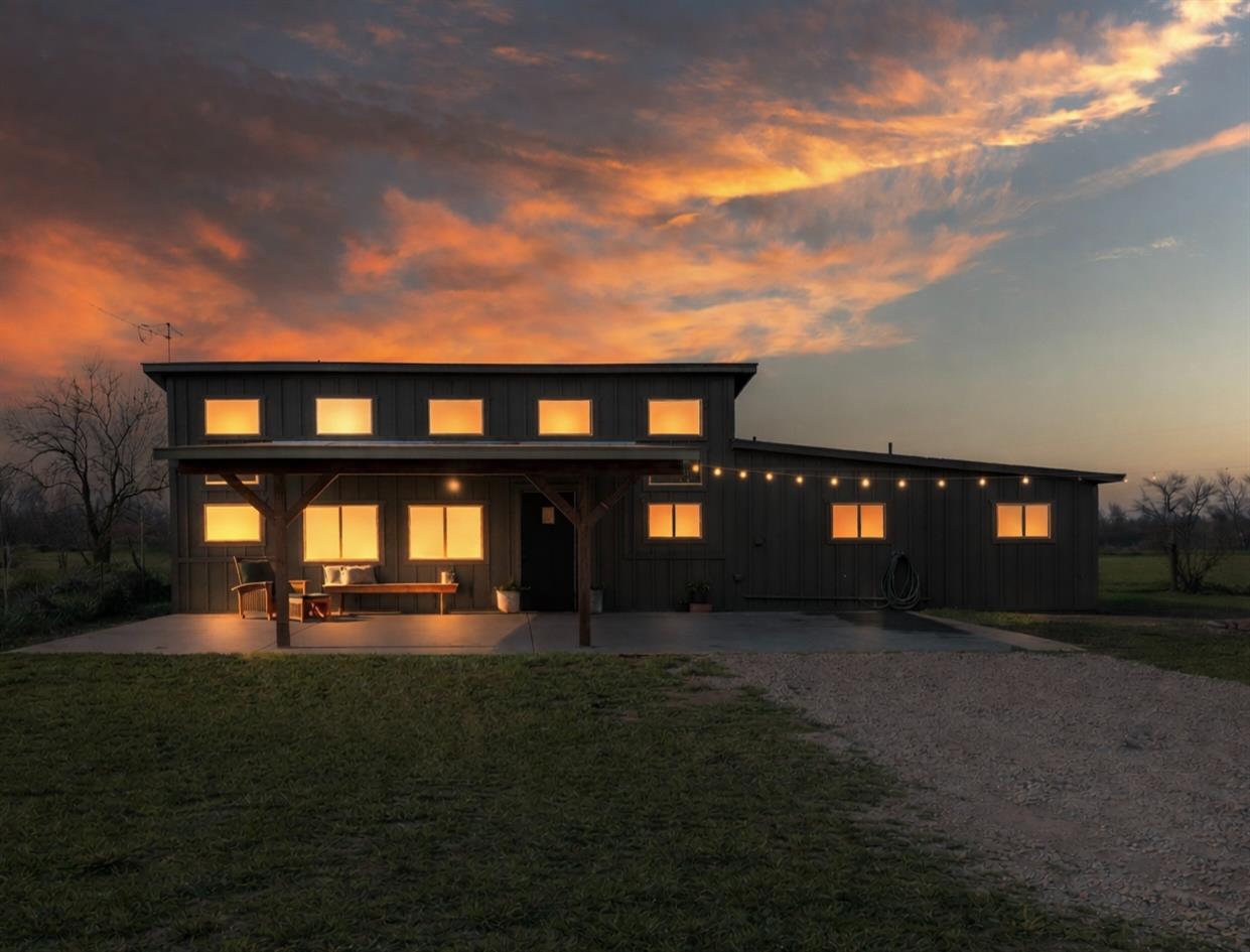 3587 W Madison Ave, Fresno, CA 93706