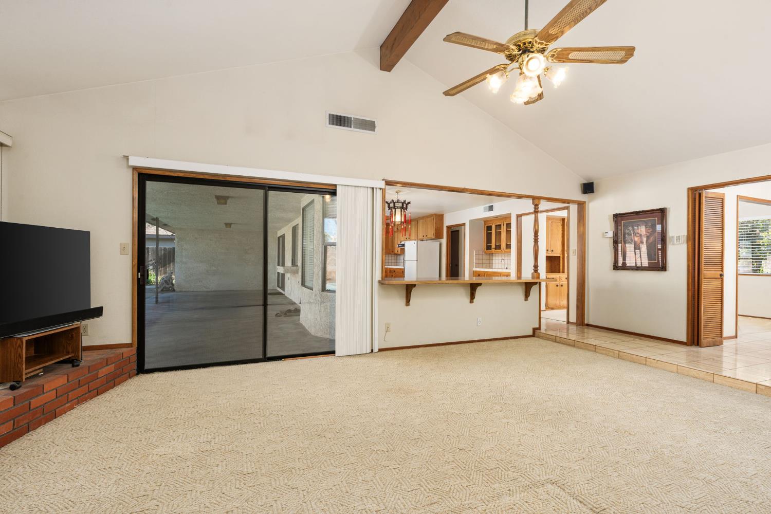 1544 E Jordan Ave, Fresno, CA 93720