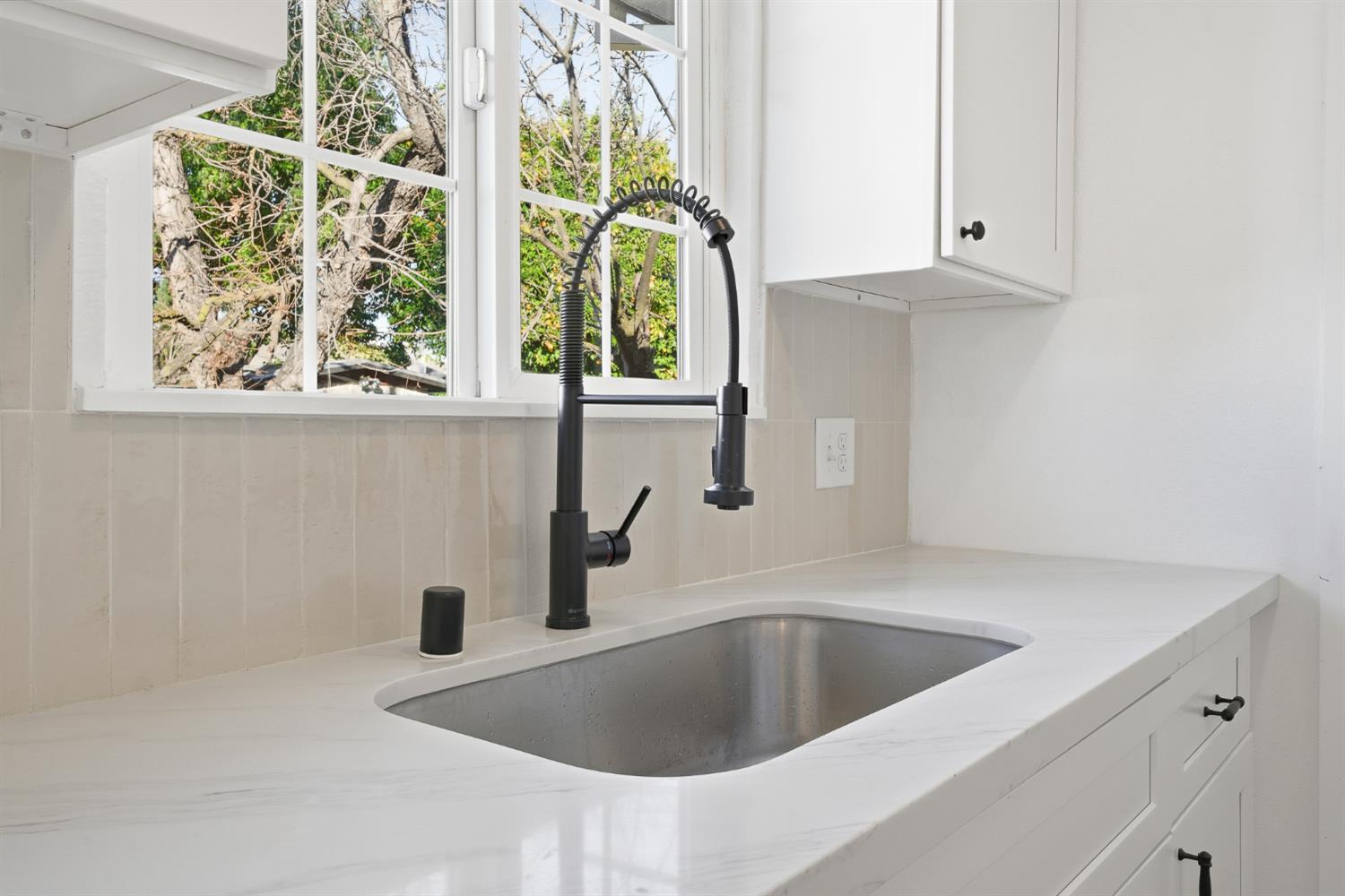 4023 E Fedora Ave, Fresno, CA 93726