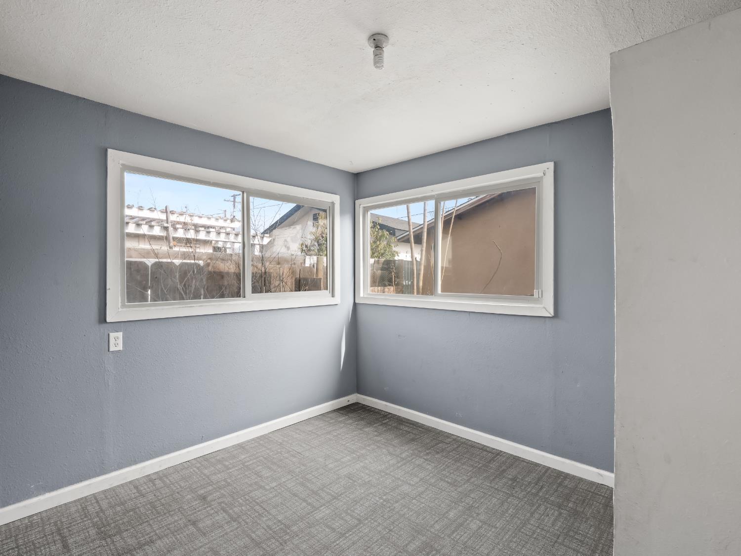 2509 S 10Th St, Fresno, CA 93725