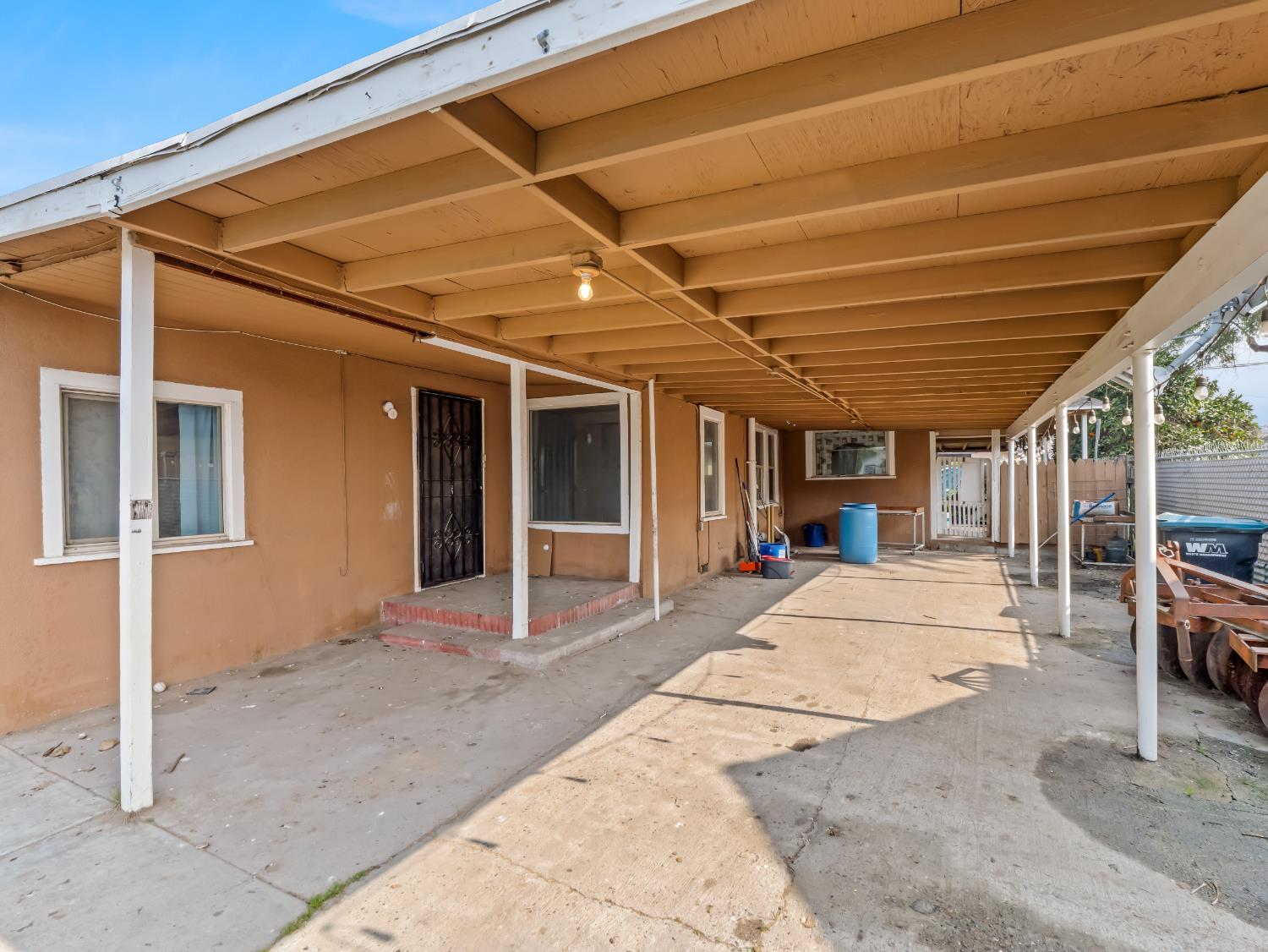 2509 S 10Th St, Fresno, CA 93725