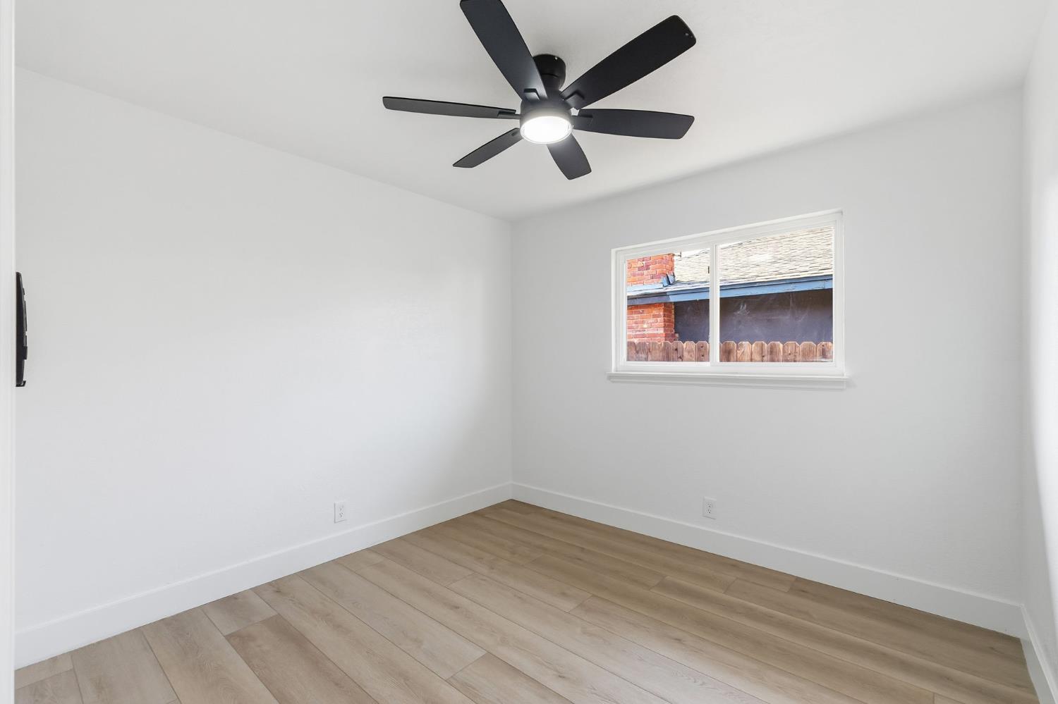 2625 E Sussex Way, Fresno, CA 93726