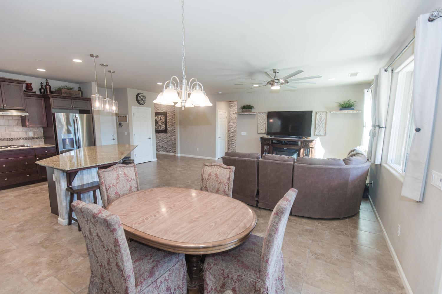 7375 E Lansing Way, Fresno, CA 93737