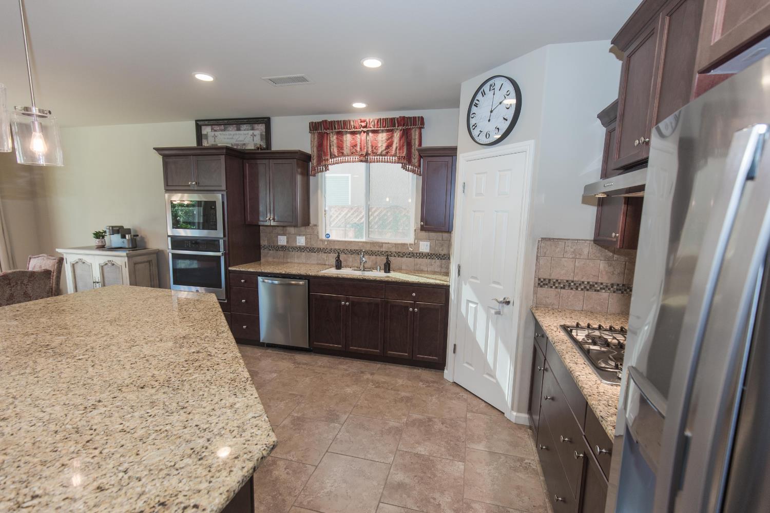 7375 E Lansing Way, Fresno, CA 93737