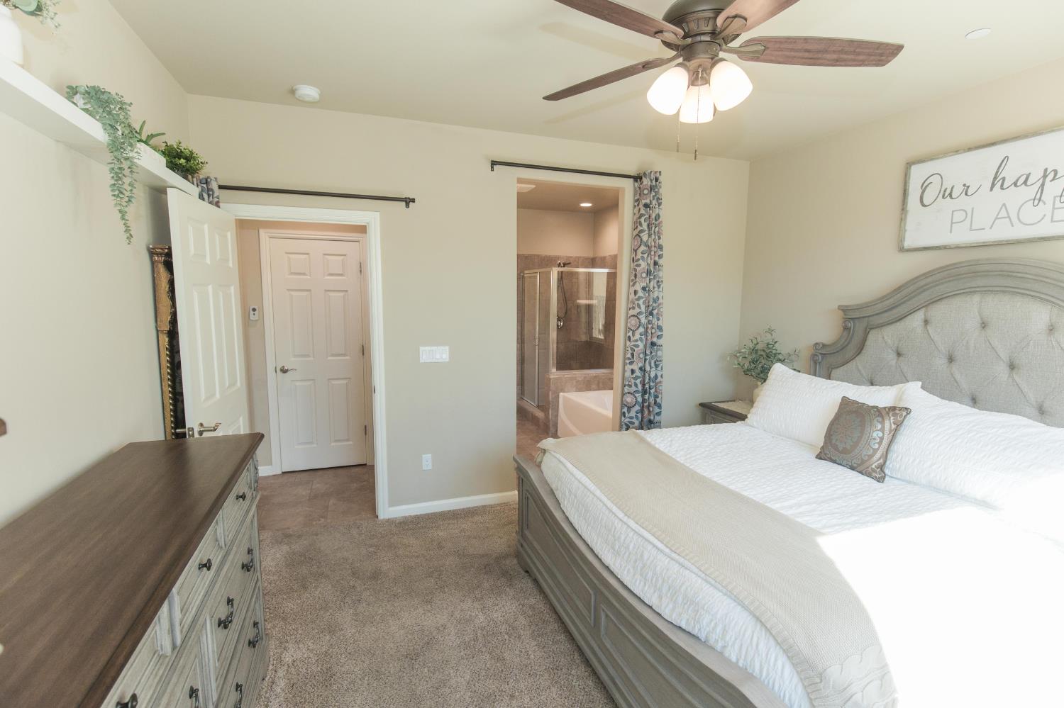 7375 E Lansing Way, Fresno, CA 93737