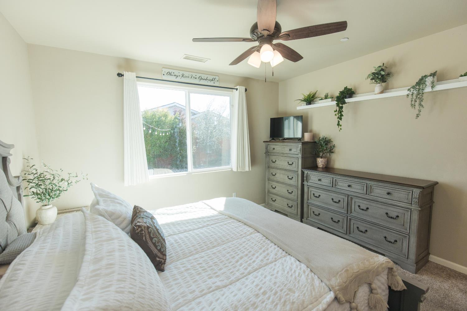 7375 E Lansing Way, Fresno, CA 93737