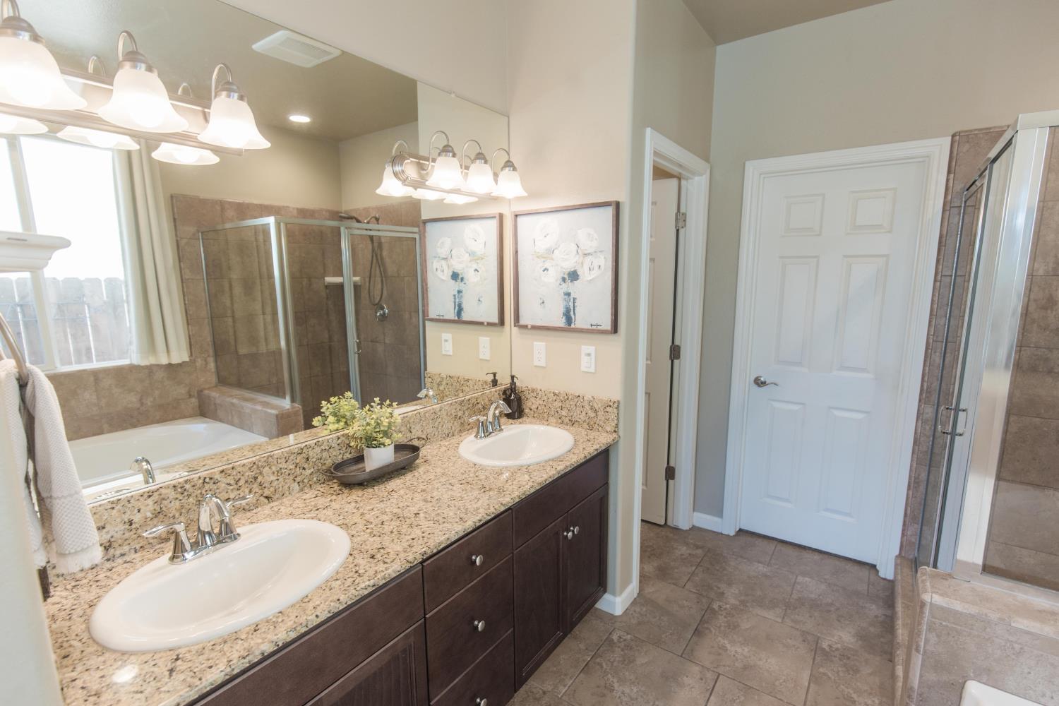 7375 E Lansing Way, Fresno, CA 93737