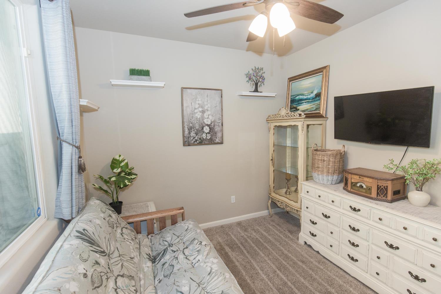 7375 E Lansing Way, Fresno, CA 93737