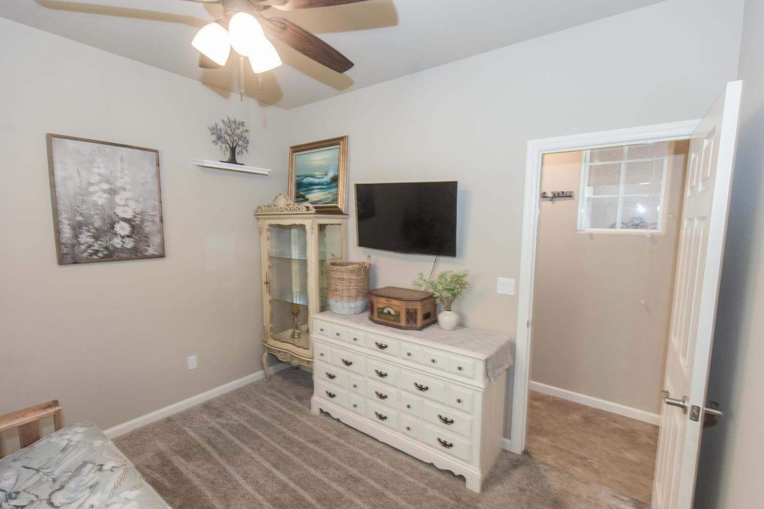 7375 E Lansing Way, Fresno, CA 93737