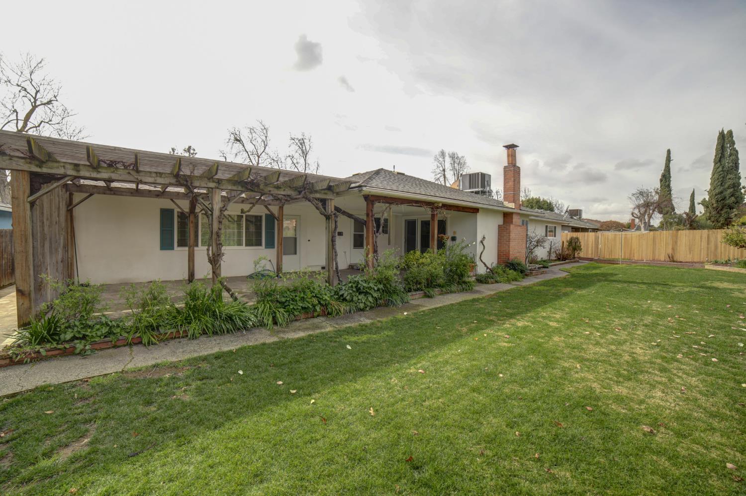 1514 E Escalon, Fresno, CA 93710