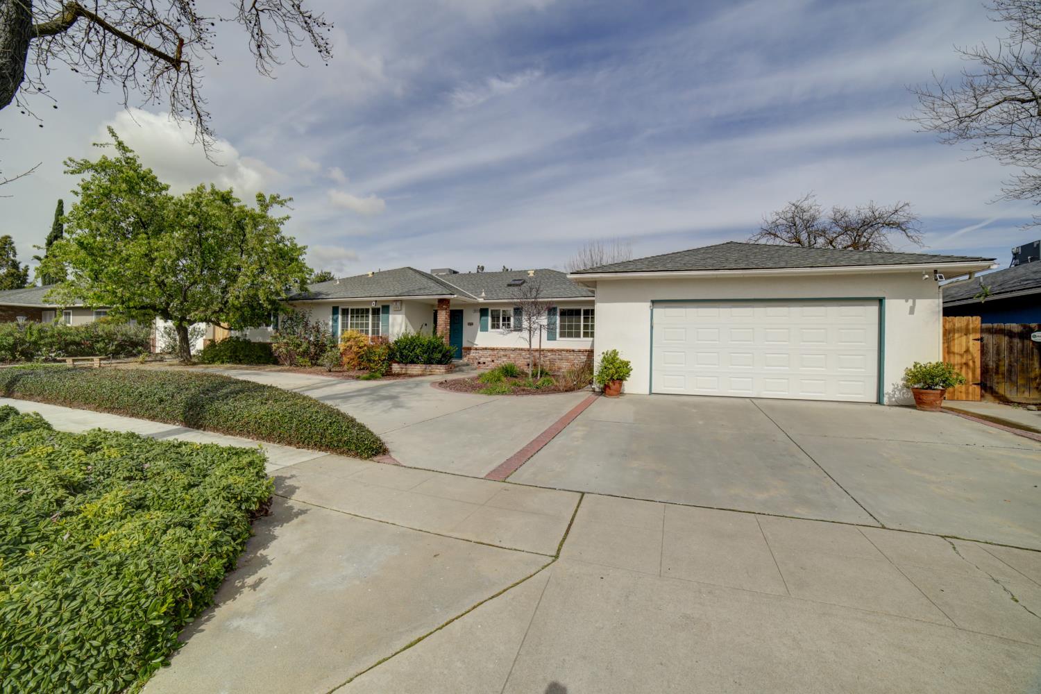 1514 E Escalon, Fresno, CA 93710