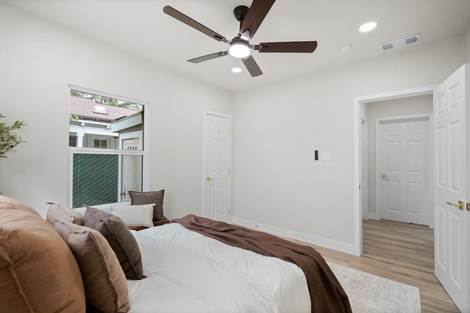 1377 N harrison, Fresno, CA 93728