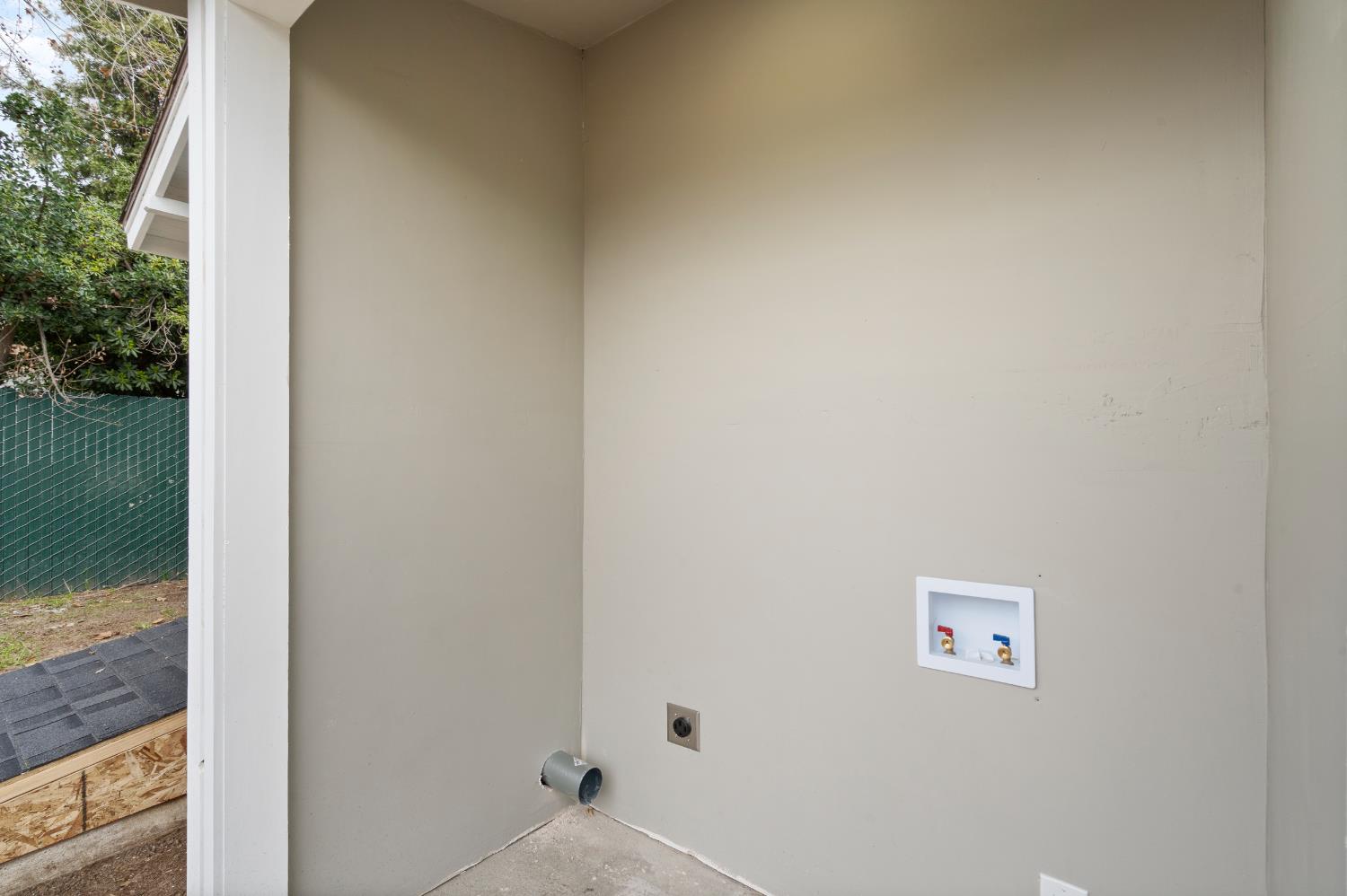 1377 N harrison, Fresno, CA 93728