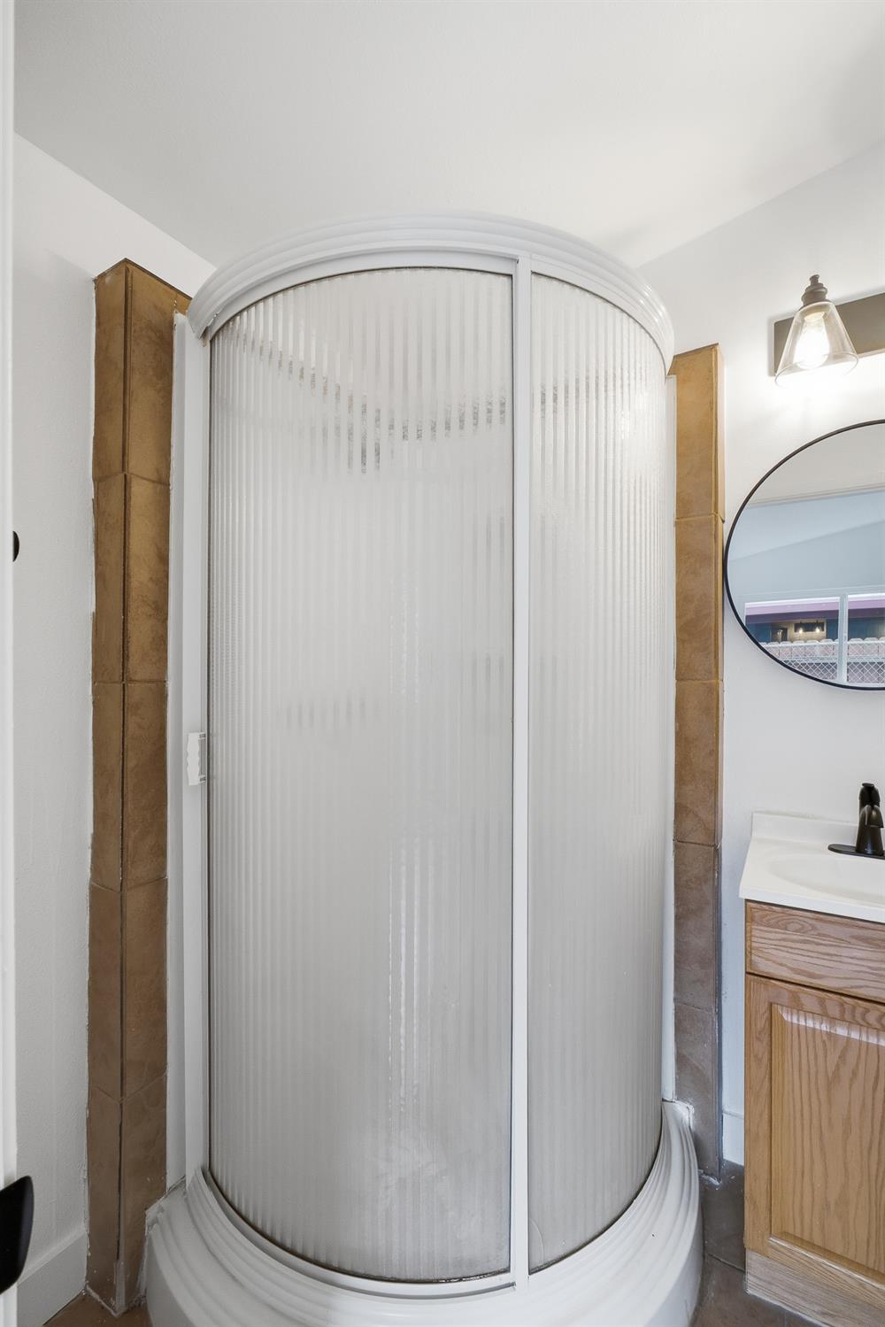 1150 E Jensen Ave, Fresno, CA 93706