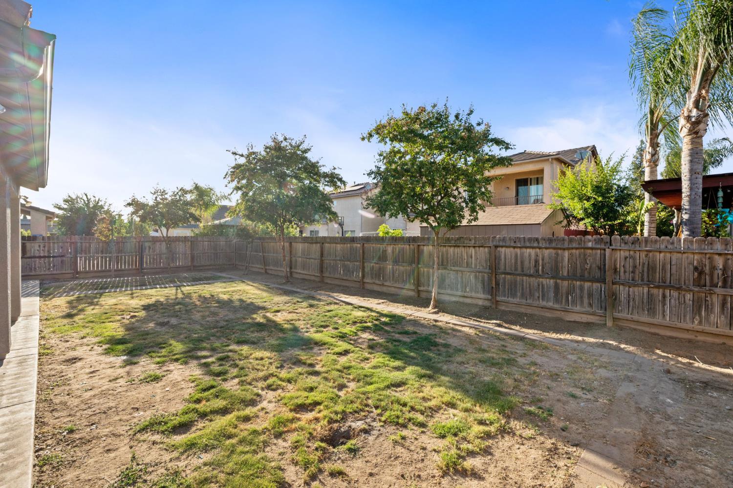 6632 W Dovewood Ln, Fresno, CA 93723