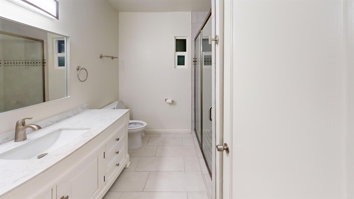 1536 W University Ave, Fresno, CA 93705