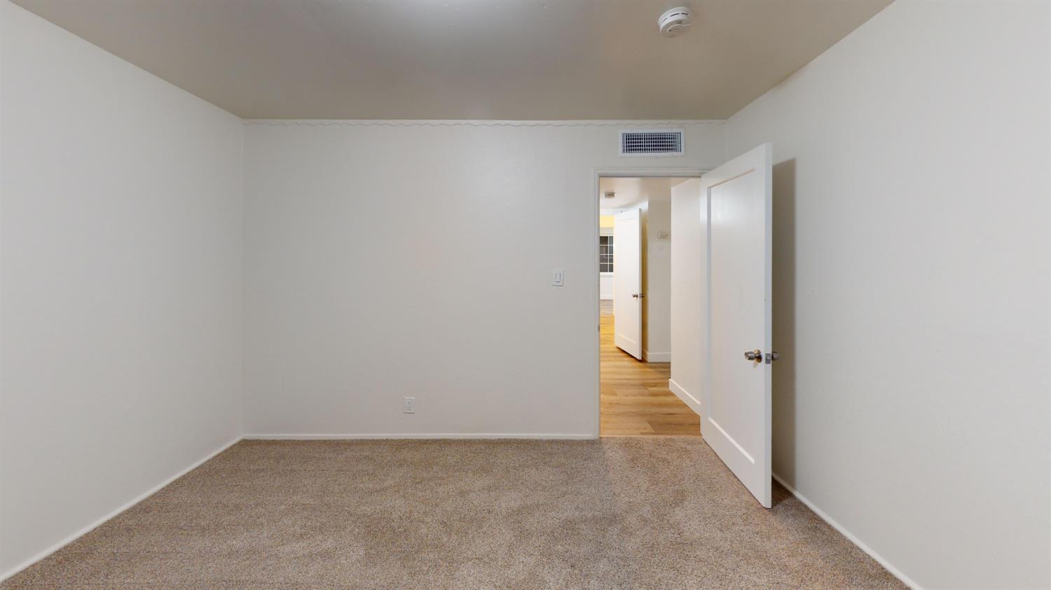 1536 W University Ave, Fresno, CA 93705