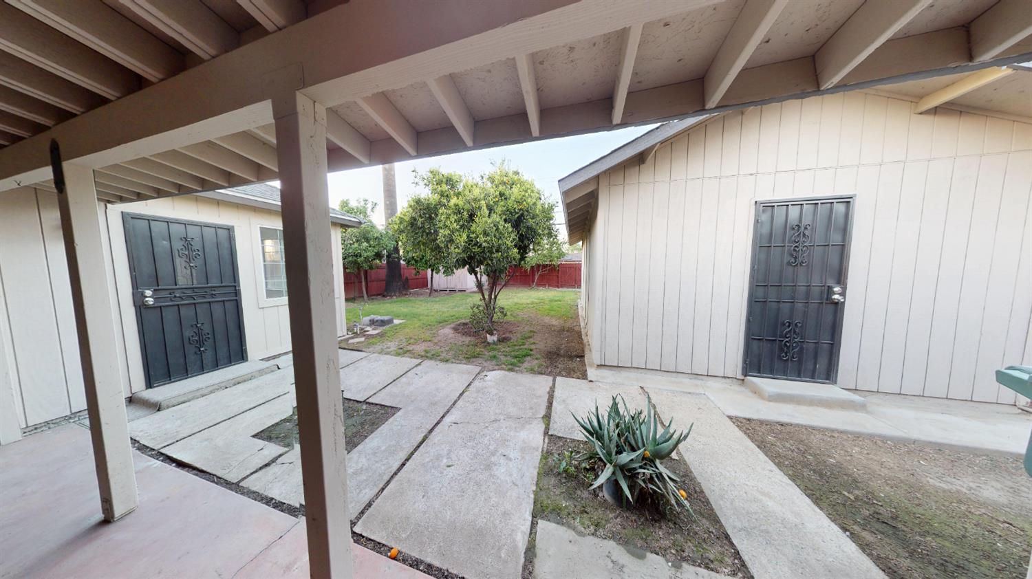 1536 W University Ave, Fresno, CA 93705