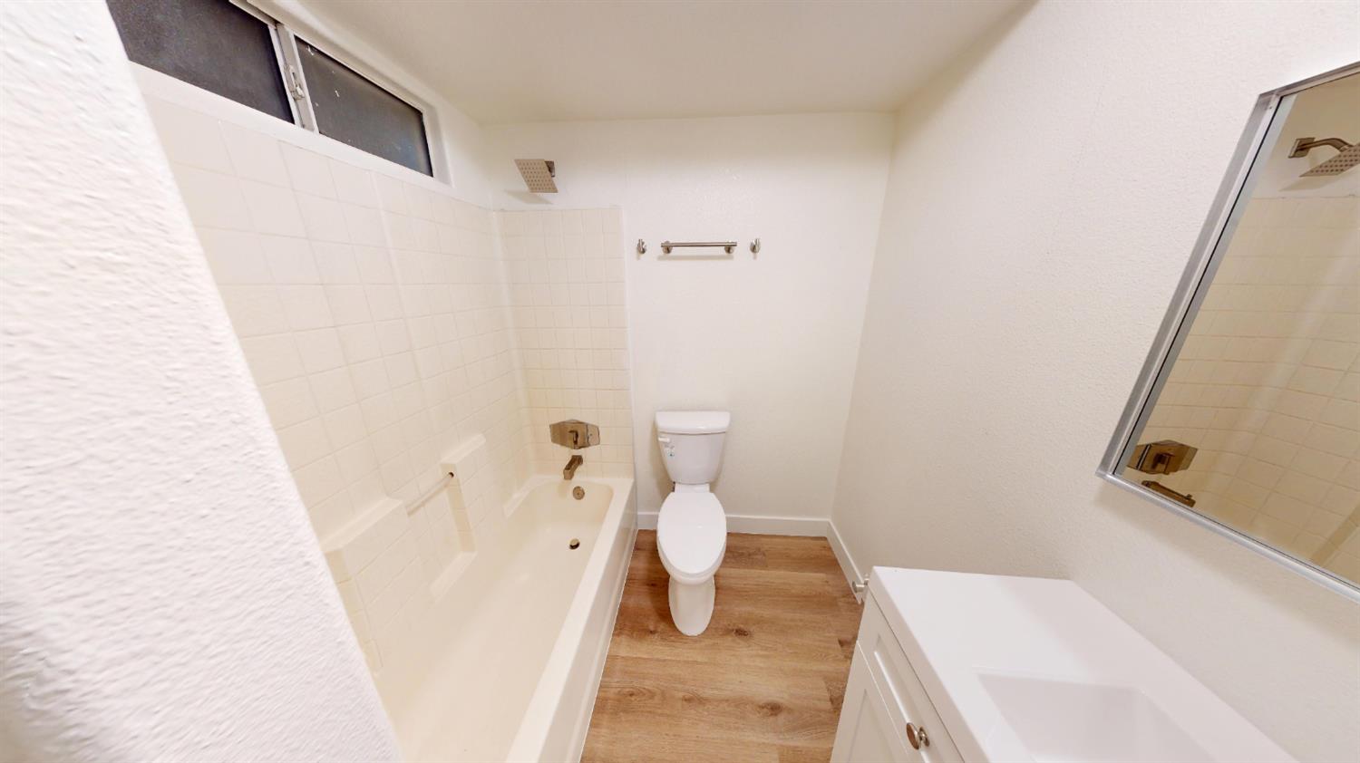 1536 W University Ave, Fresno, CA 93705