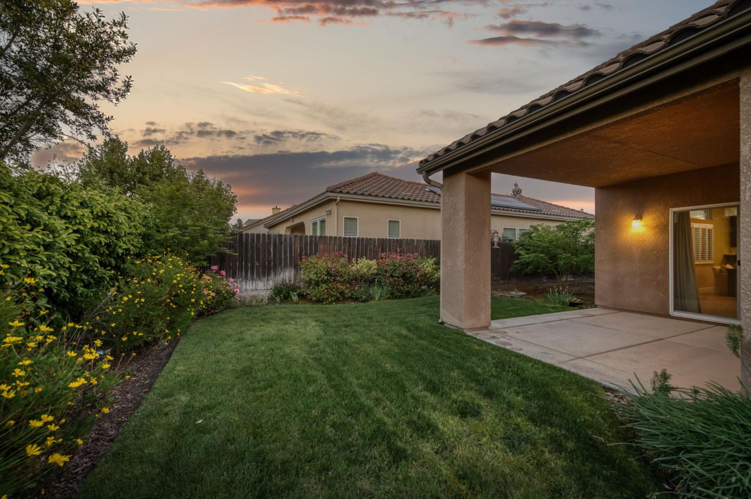 10687 N Tea Party Ln, Fresno, CA 93730