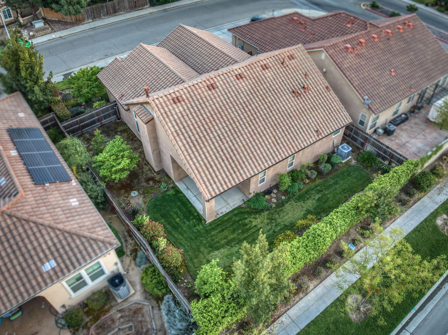 10687 N Tea Party Ln, Fresno, CA 93730