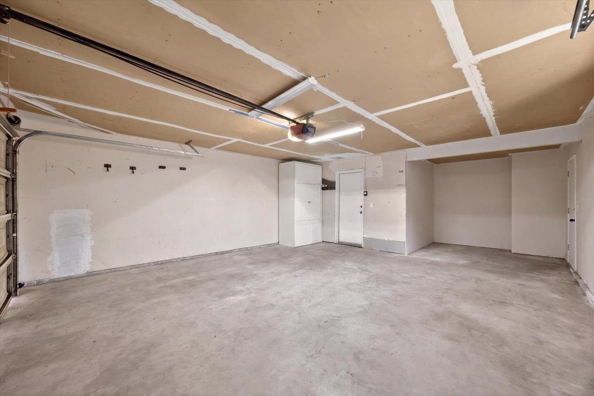 3279 N Berlin Ave, Fresno, CA 93722