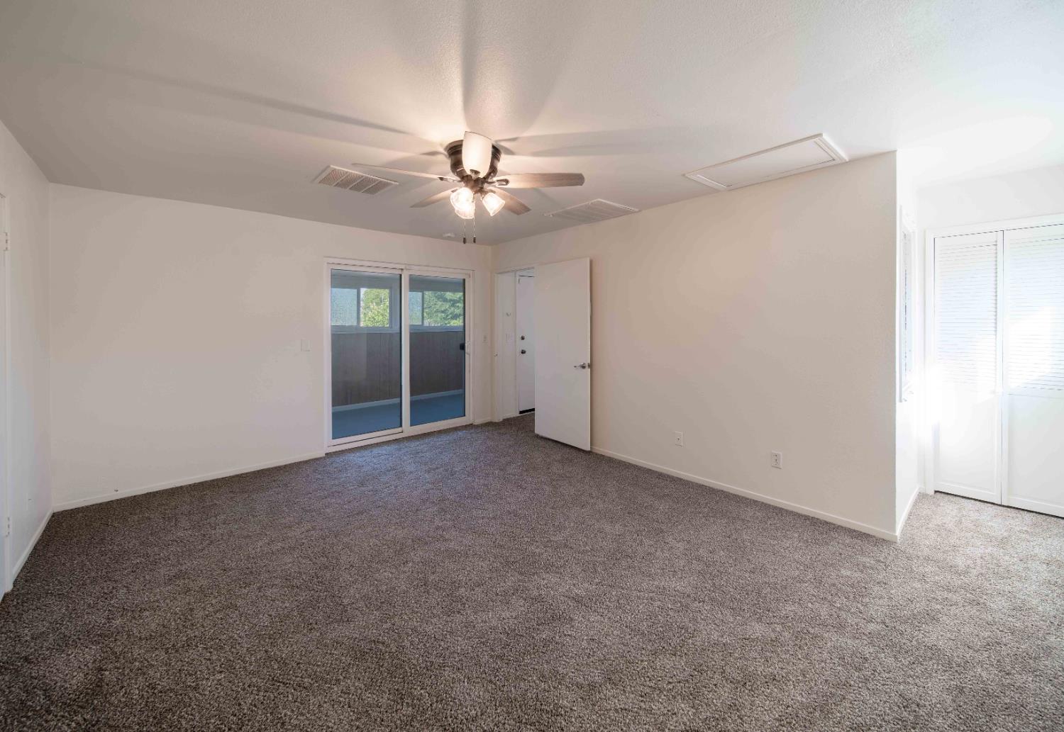 4421 N Woodrow Ave, Fresno, CA 93726