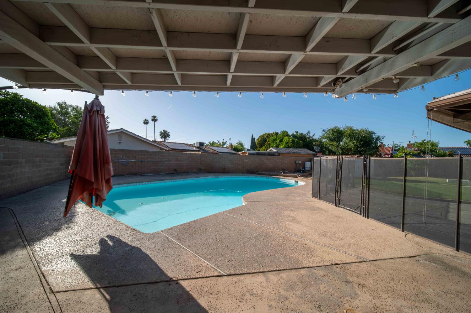 4421 N Woodrow Ave, Fresno, CA 93726