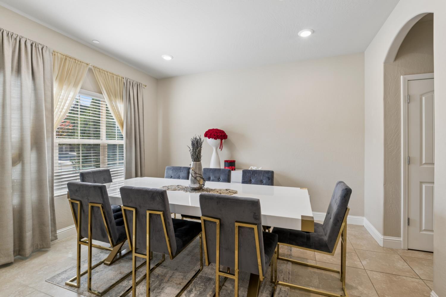 5239 N Bonta Ave, Fresno, CA 93723