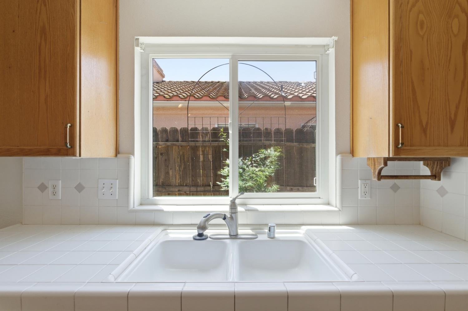 1757 E Birch Avenue, Fresno, CA 93720