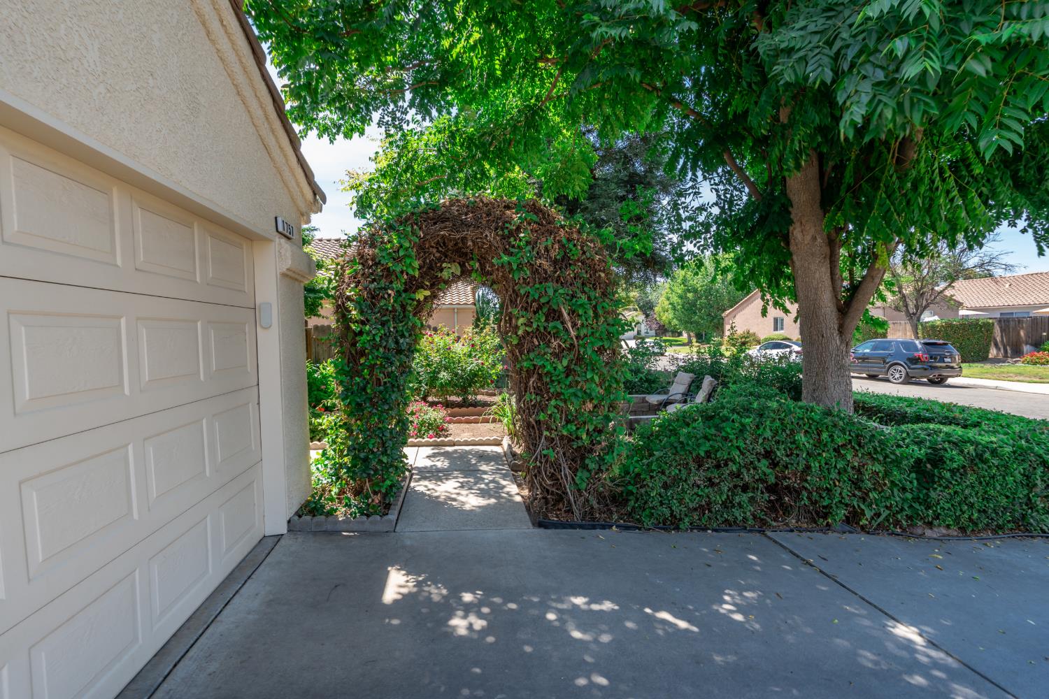 1757 E Birch Avenue, Fresno, CA 93720