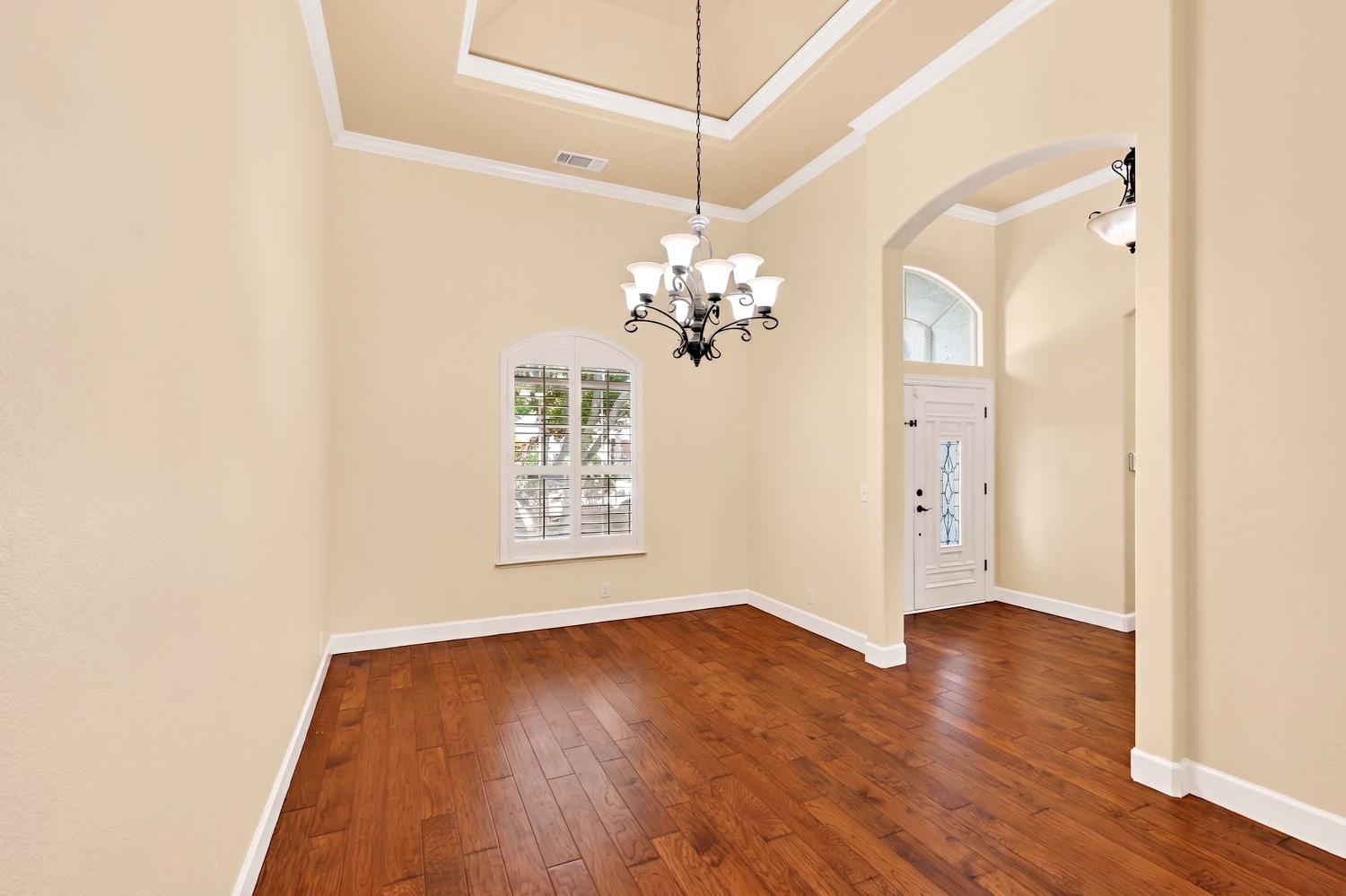 4926 W Pinedale Ave, Fresno, CA 93722