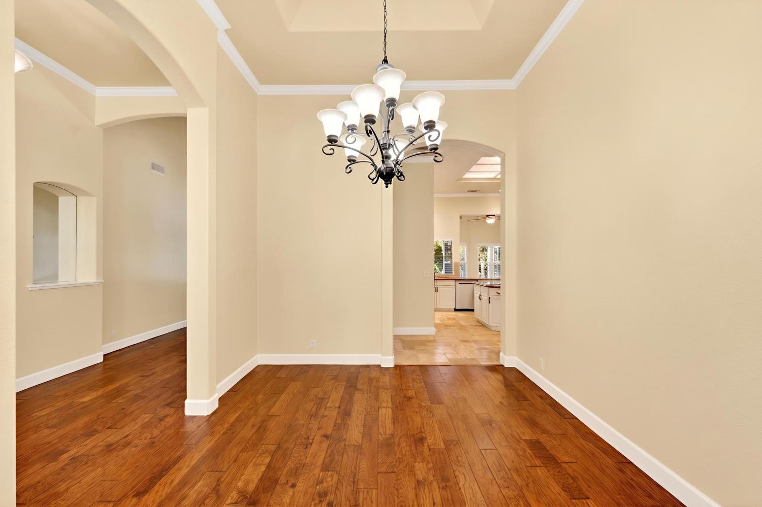 4926 W Pinedale Ave, Fresno, CA 93722