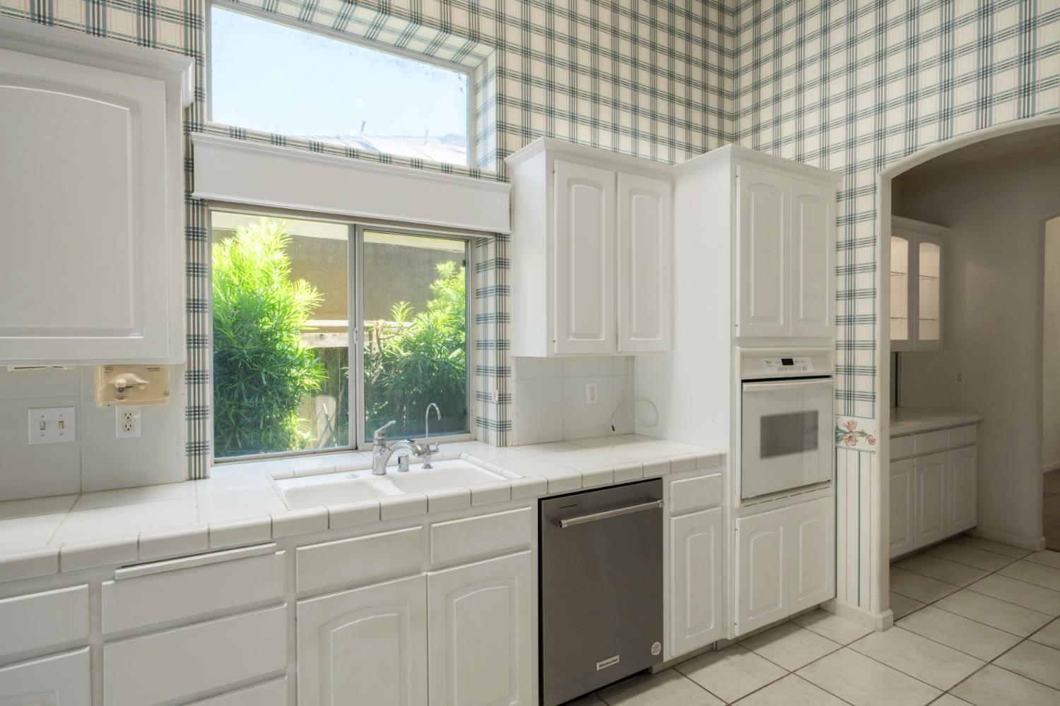 6457 N Selland Ave, Fresno, CA 93711