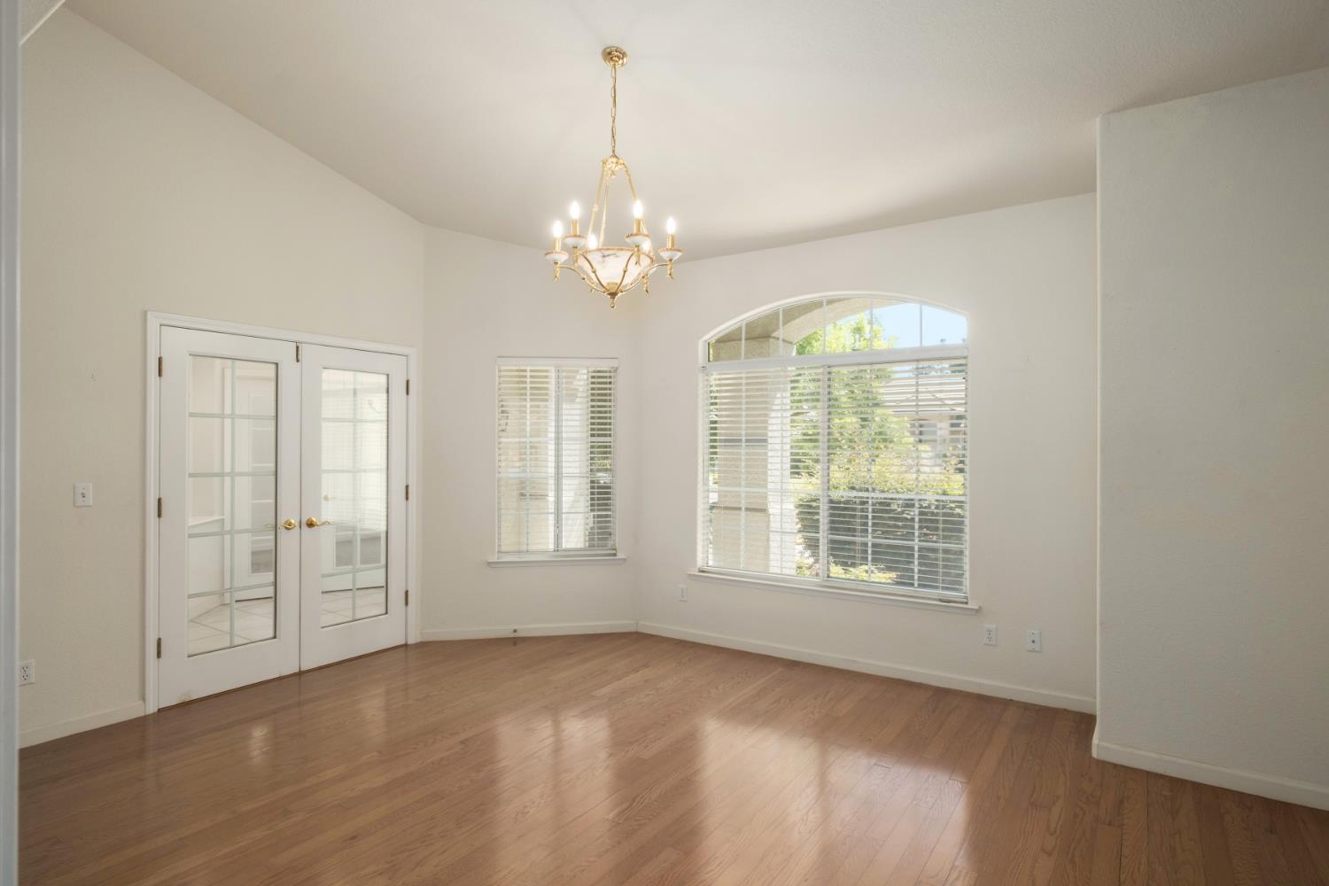 6457 N Selland Ave, Fresno, CA 93711