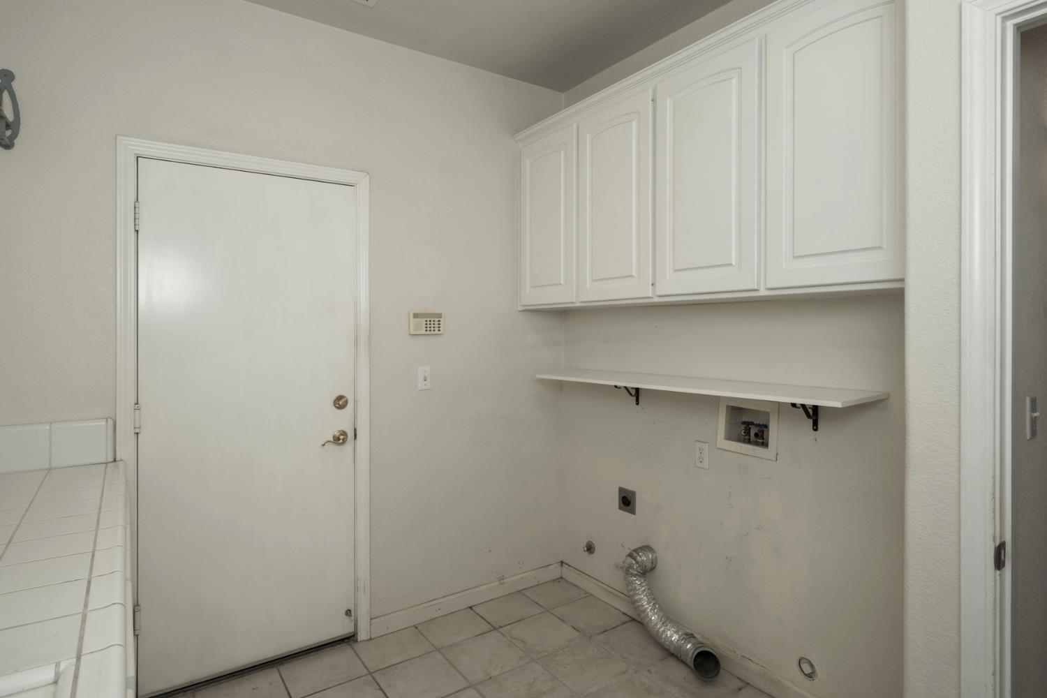 6457 N Selland Ave, Fresno, CA 93711