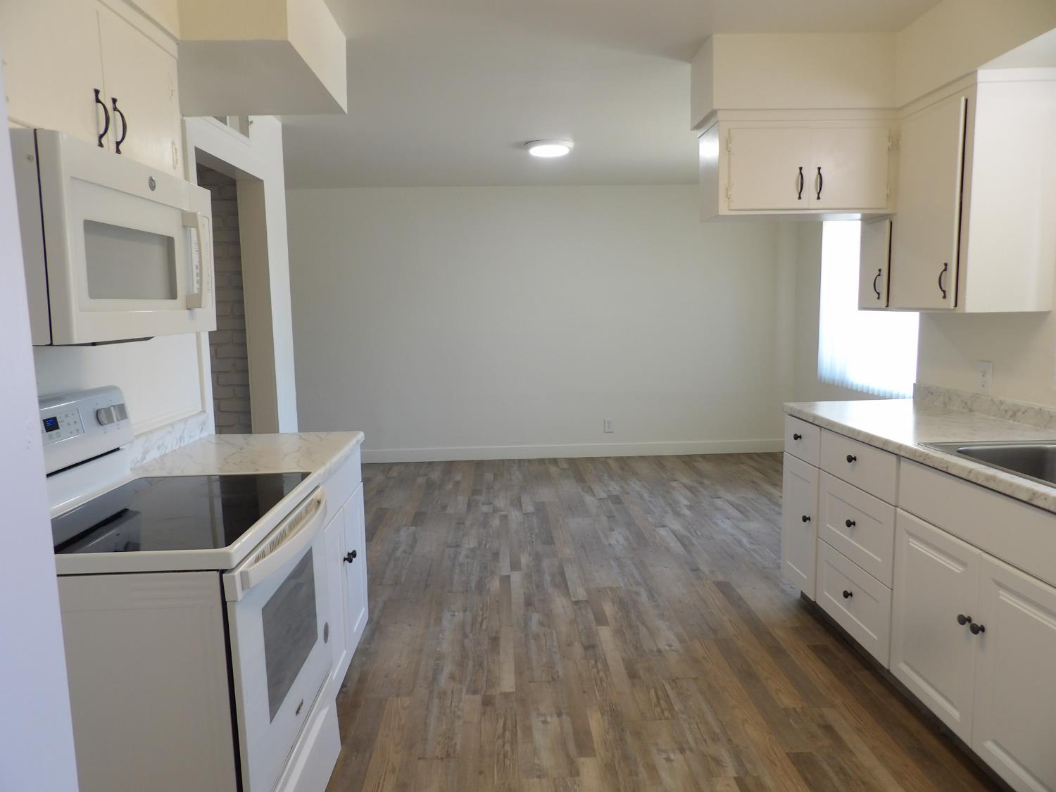 3724 E Griffith Way, Fresno, CA 93726