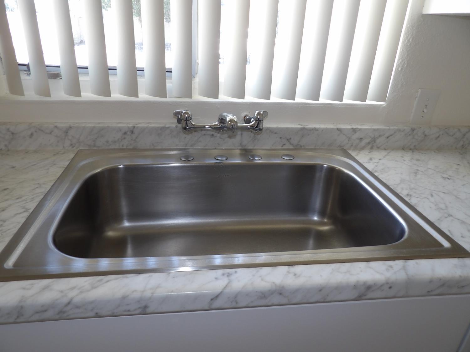 3724 E Griffith Way, Fresno, CA 93726
