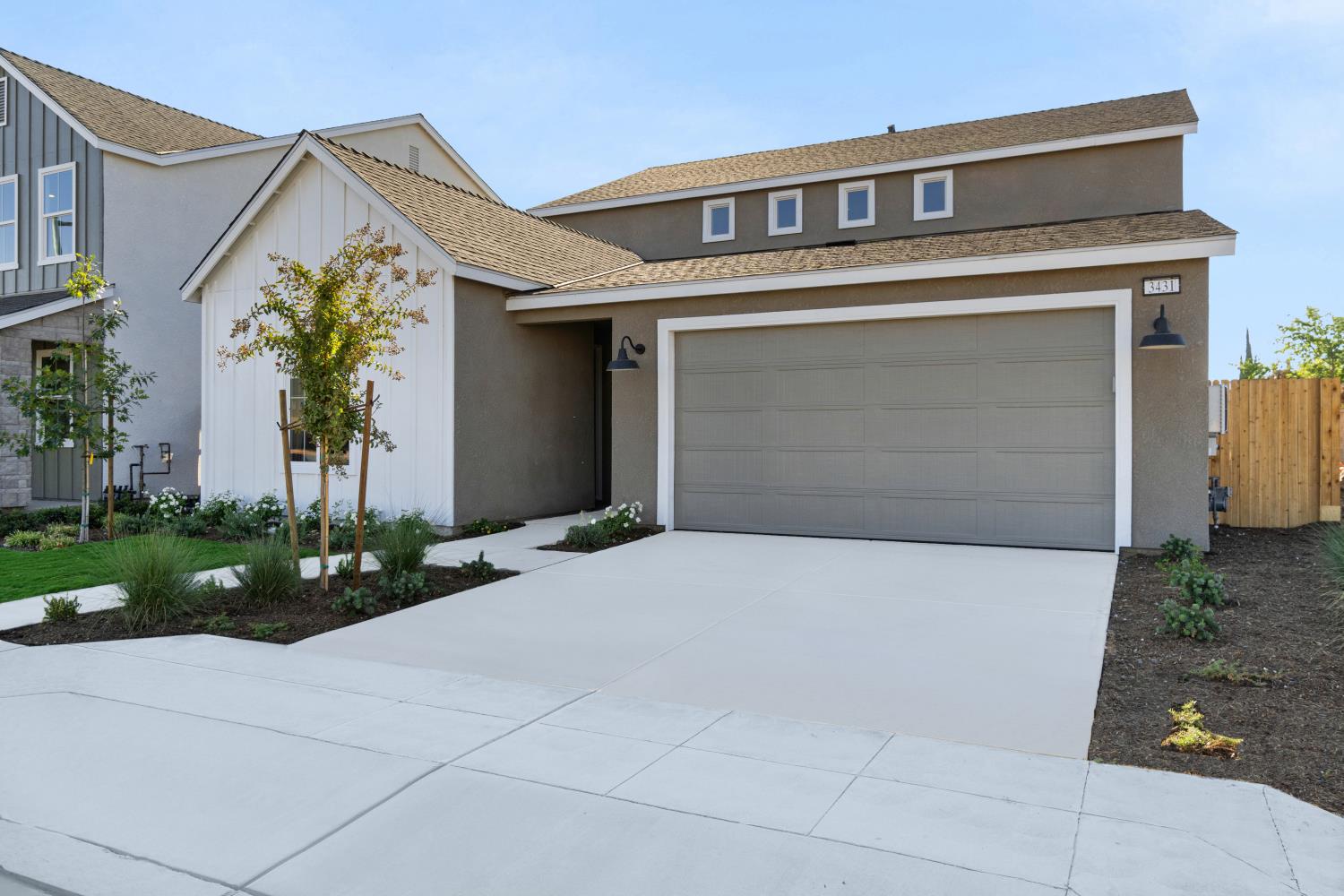 3431 N Mcarthur Ave, Fresno, CA 93727