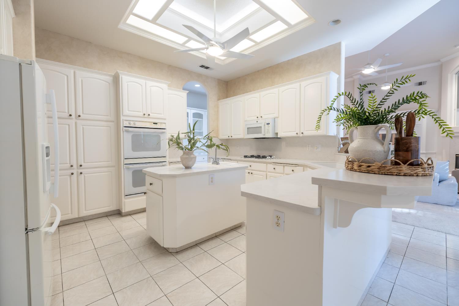10235 N Rowell Ave, Fresno, CA 93730