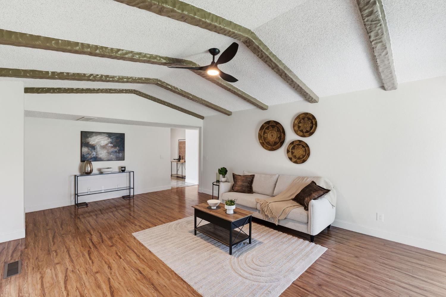 5786 N Lead Ave, Fresno, CA 93711
