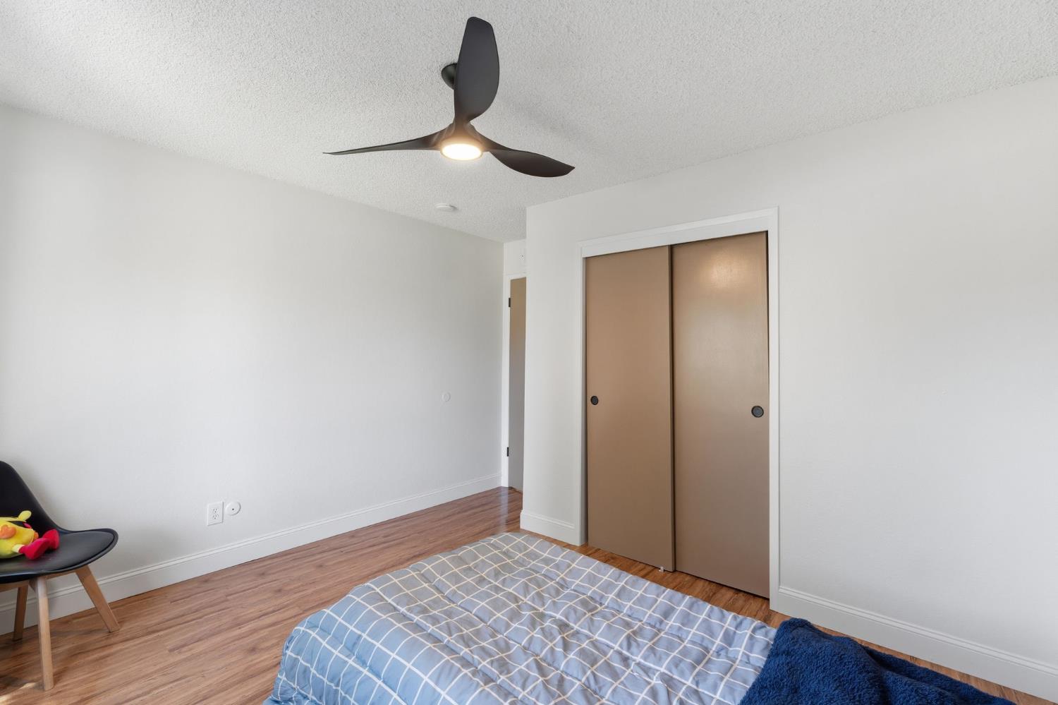 5786 N Lead Ave, Fresno, CA 93711