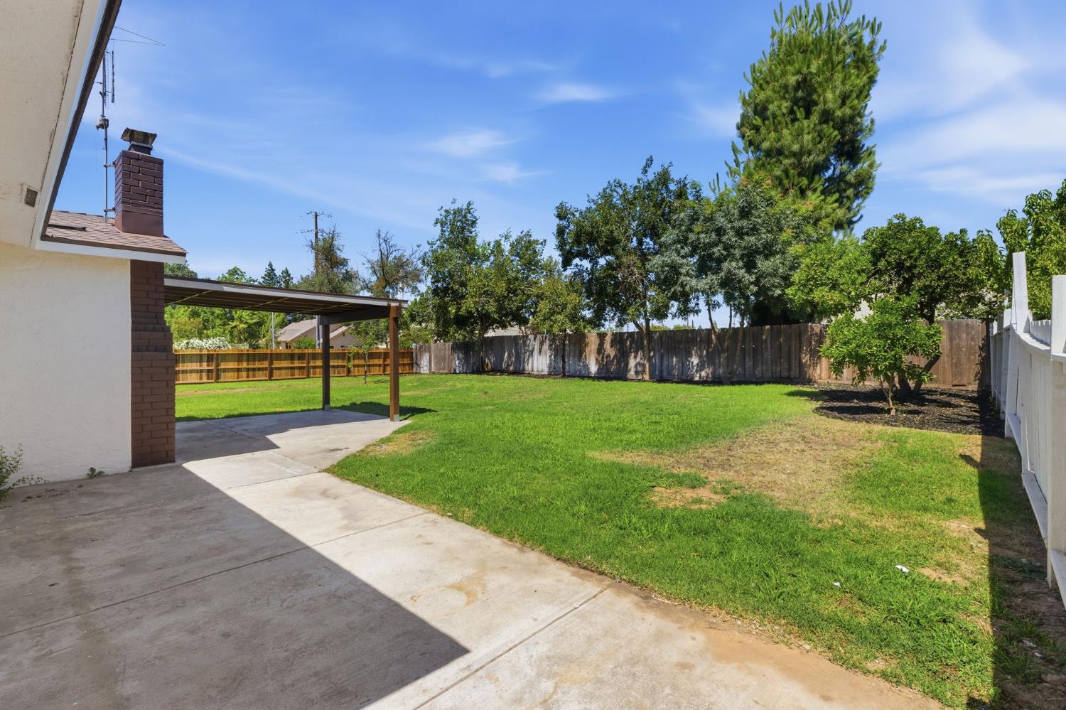 5786 N Lead Ave, Fresno, CA 93711