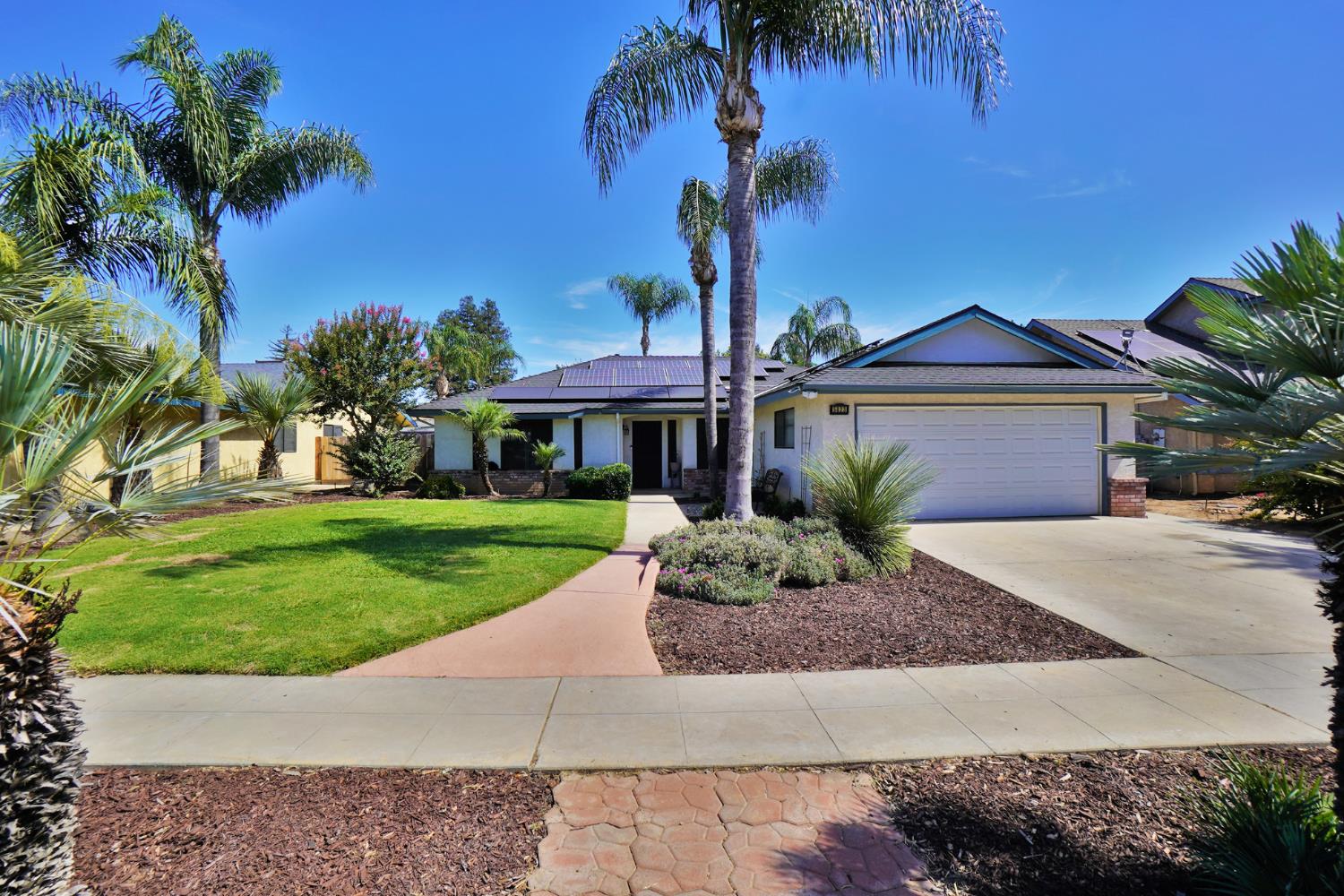 5823 E Washington Ave, Fresno, CA 93727