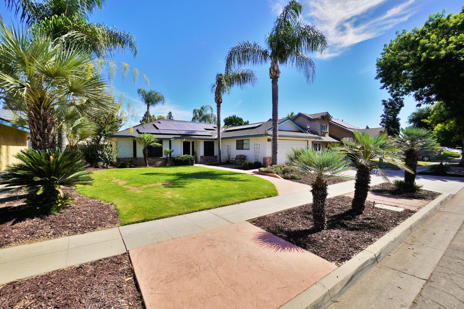 5823 E Washington Ave, Fresno, CA 93727