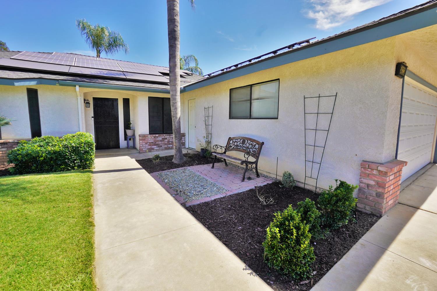 5823 E Washington Ave, Fresno, CA 93727